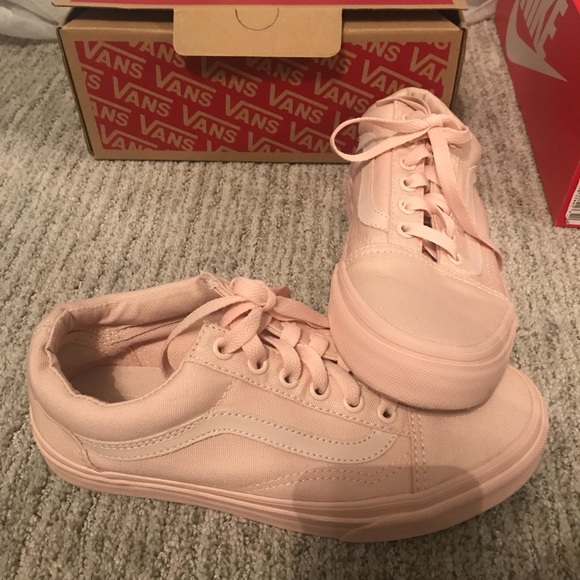 Vans Shoes - Vans rare color !